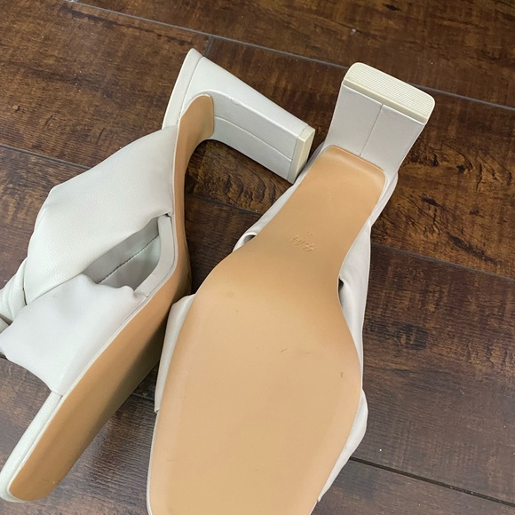 H/M shoes - Picture 3 of 3